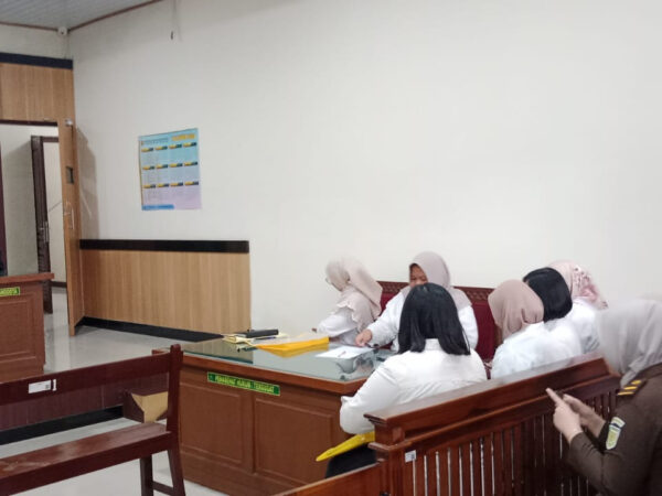Sidang PMH Dana Hibah PN Gresik: Majelis Hakim Tunda Mediasi Terkait Legal Standing Formil Tergugat
