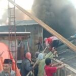 Kebakaran hebat menghanguskan sedikitnya 11 rumah warga di Dusun Krajan Desa Setieng, Kecamatan Wonosobo
